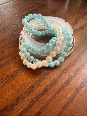 Pearl Bead Bracelet Set in Aqua & Cream